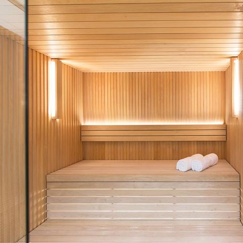 Auroom Libera Wood 6 Person Indoor Sauna