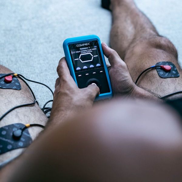 Compex Edge 3.0 Muscle Stimulator with TENS Kit